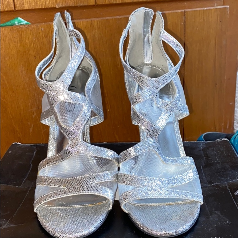 Women’s high heels